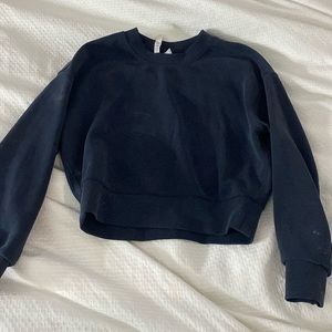 Lululemon Navy cropped crewneck